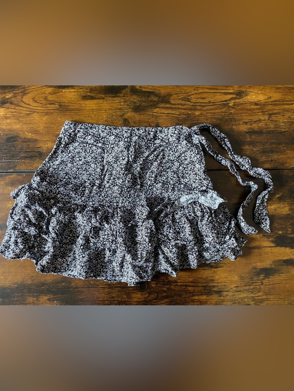 Forever 21 Floral Ruffle Mini Skirt in Black and White - Size S
